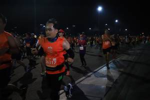 BIB: 26317
                            <button type="button" onclick="openModal(10597941)" class="btn btn-primary btn-sm float-right btn-popup" data-toggle="modal" data-target=".modal-high-quality">
                        <i class="fas fa-shopping-cart"></i> Add to Cart
                    </button>
                                            <button type="button" onclick="isThisMe(10597941, true)" class="btn btn-success btn-sm float-right btn-popup btn-isme hidden" data-toggle="tooltip" data-placement="bottom" title="นี่คือรูปของคุณใช่ไหม คลิกที่นี่เพื่อเอาเข้าอัลบั้ม">
                        <i class="fas fa-plus"></i> Add to album
                    </button>
                    <button type="button" onclick="isThisMe(10597941, false)" class="btn btn-warning btn-sm float-right btn-popup btn-isnotme hidden">
                        <i class="fas fa-ban"></i> Remove from album
                    </button>